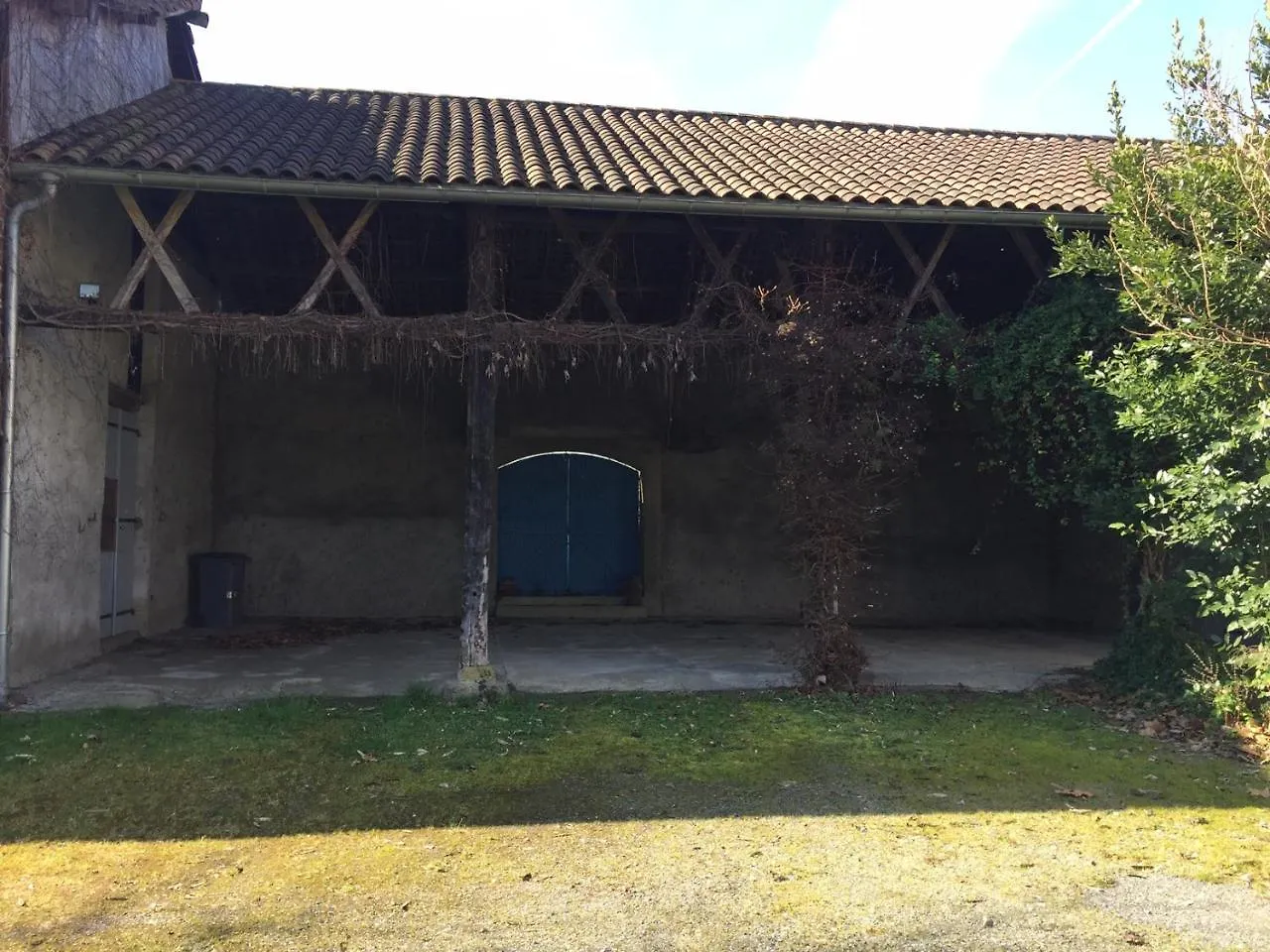 לינה וארוחת בוקר לורדה Lafitole Lodge