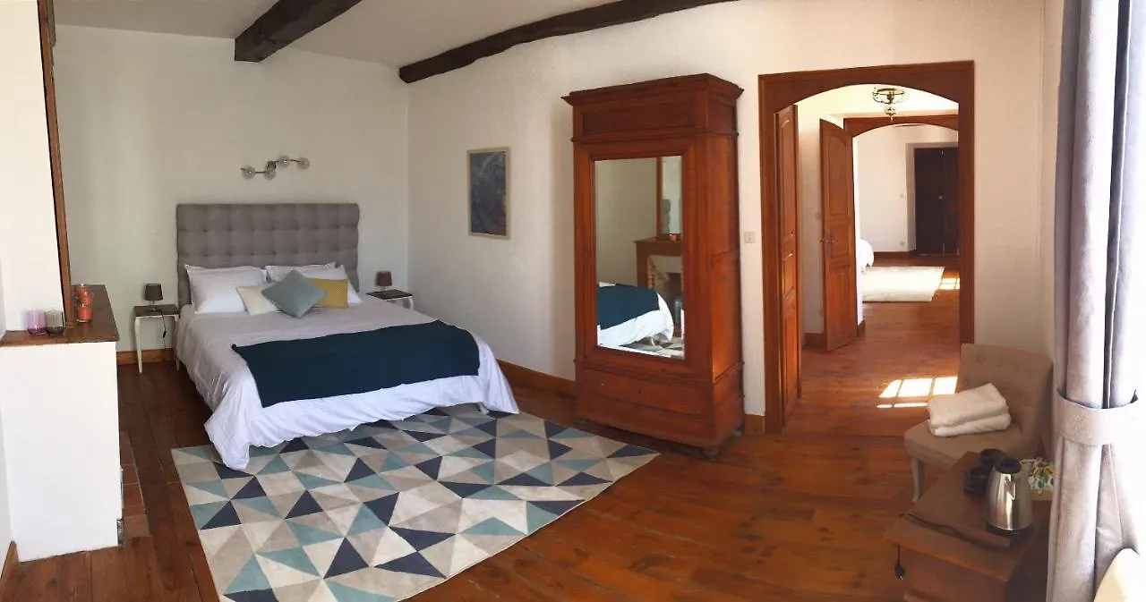 לורדה Lafitole Lodge לינה וארוחת בוקר